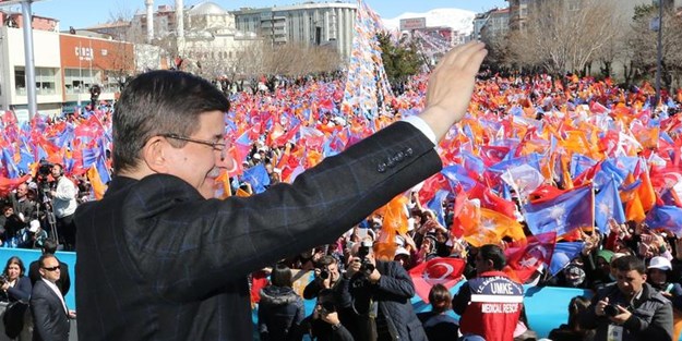 Davutoğlu: Sandığa baskı uygulanamaz