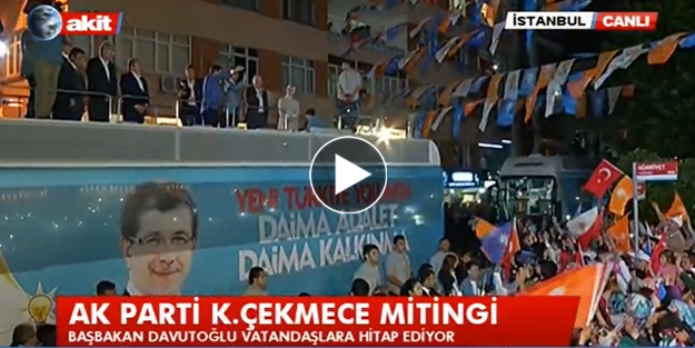 Başbakan Davutoğlu Küçükçekmece'de konuştu
