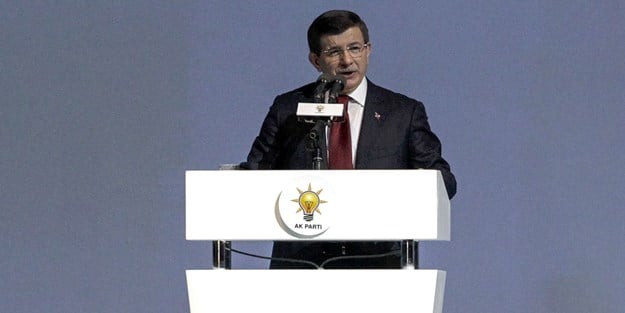 Başbakan Davutoğlu seçim beyannamesini açıkladı