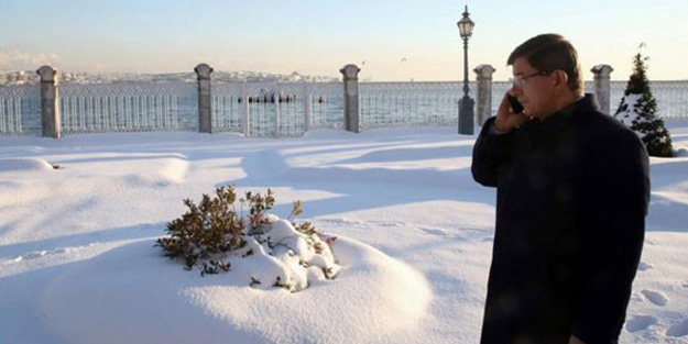 Davutoğlu'ndan kar manzaralı fotoğraf