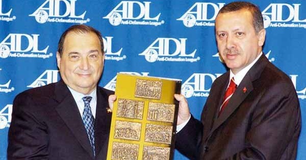 Başbakan Erdoğan o ödülü iade ediyor