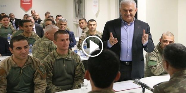 Başbakan ile aynı sofrayı paylaşmıştı...