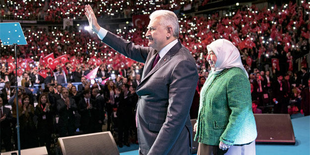 Başbakan: Pensilvanyalı teröristbaşını alacağız!
