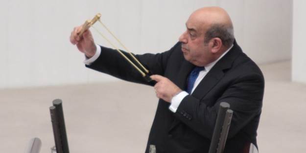 HDP'li Hasip, kabineye sapan çekti!