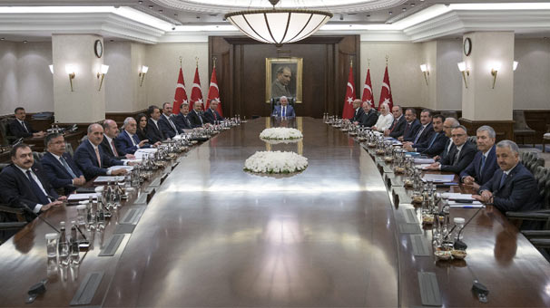 Başbakan yardımcılarının görev dağılımı Resmi Gazete'de