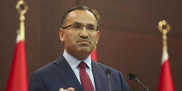 Bekir Bozdağ açık açık istifaya davet etti