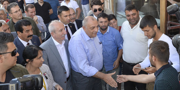 Türkeş, Mardin'de esnafı ziyaret etti