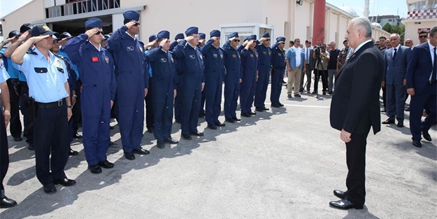 Başbakan Yıldırım bombalanan Gölbaşı'nda