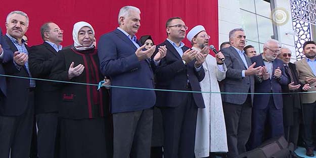 Başbakan Yıldırım, dedesinin adını taşıyan camiyi ibadete açtı