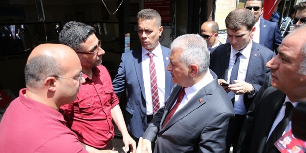 Başbakan Yıldırım esnafı teselli etti
