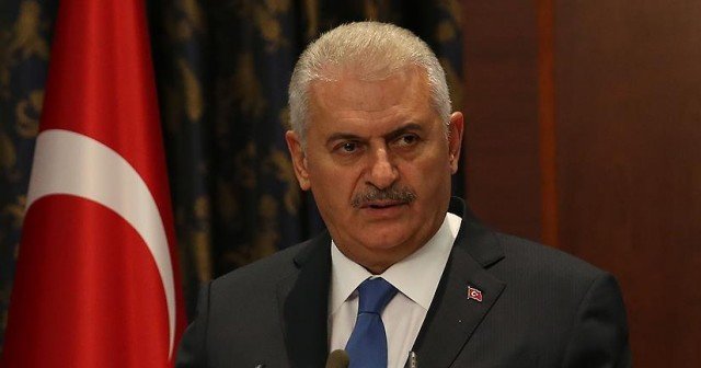 Başbakan Yıldırım, gazetelerin ekonomi müdürleri ile görüştü