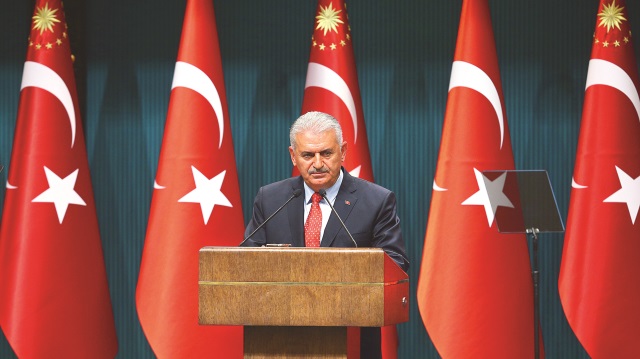 Başbakan Yıldırım: Gençlerimizin istiklal aşkı gurur verdi