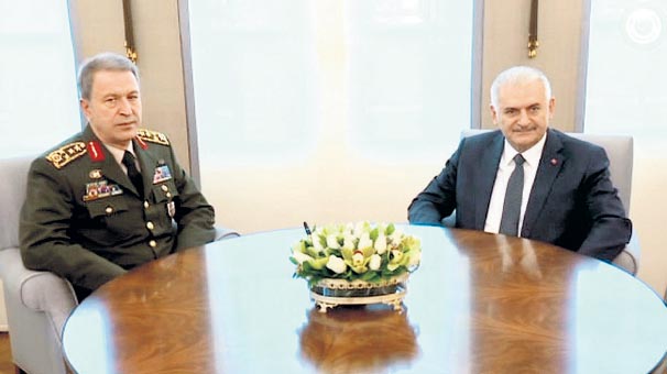 Başbakan Yıldırım, Genelkurmay Başkanı  Orgeneral Akar'ı kabul etti