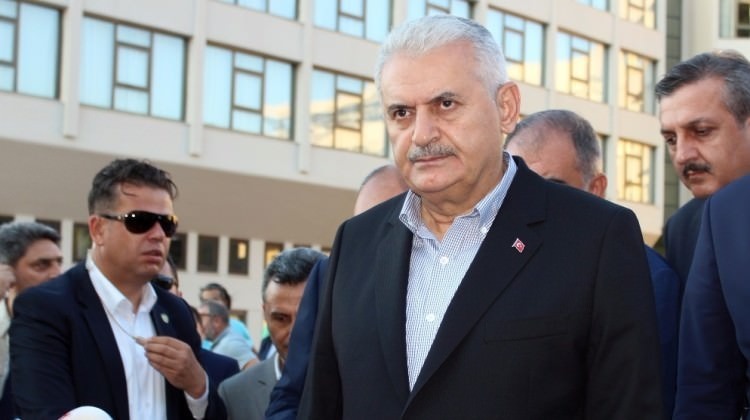 Başbakan Yıldırım hastanede Meclis Başkanını ziyaret etti