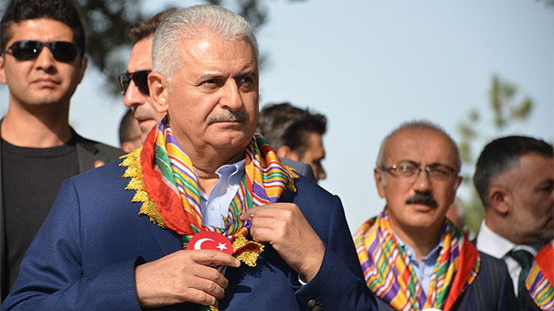 Başbakan Yıldırım nöbet değişimini izledi