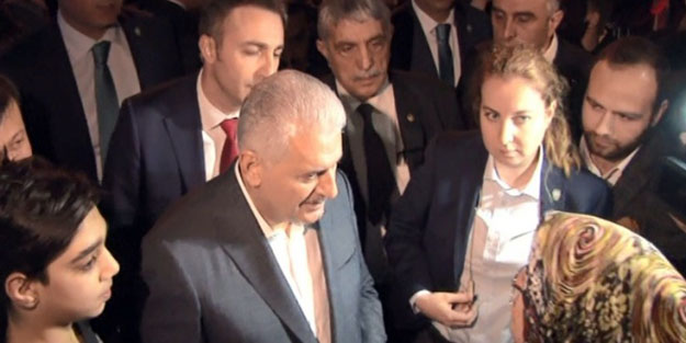 Başbakan Yıldırım şehit evlerini ziyaret etti