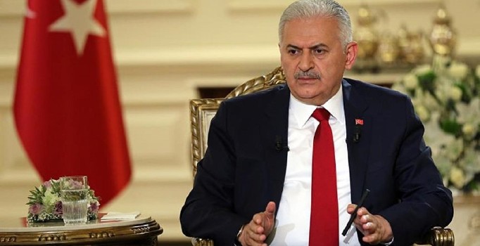 Başbakan Yıldırım'dan Abdullah Gül açıklaması: Çatının altında kaldılar