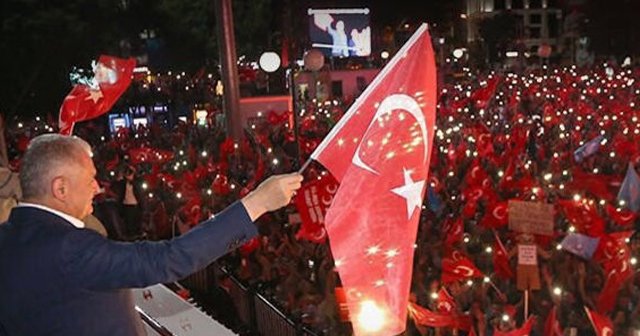 Başbakan Yıldırım'dan 'Gözünüz arkada kalmasın' mesajı