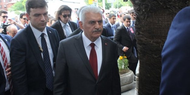 Başbakan Yıldırım'dan Mesut Yılmaz'a taziye ziyareti