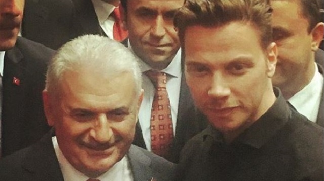 Başbakan Yıldırım'dan Sinan Akçıl'ı güldüren espri