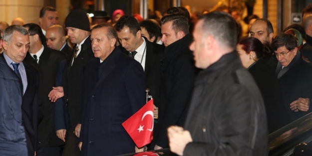 Başbakan Erdoğan'a Almanya'da coşkulu karşılama