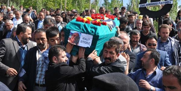 Başbakan'dan Uğur Kurt'un ailesine taziye