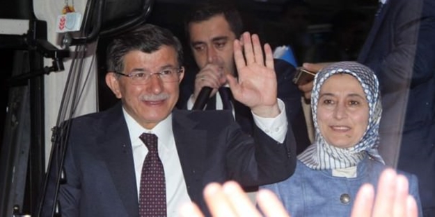 Başbakan'ı duygulandıran gece sürprizi