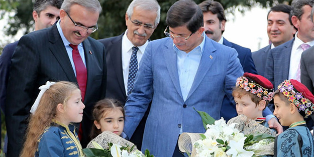 Başbakan'ı duygulandıran şiir