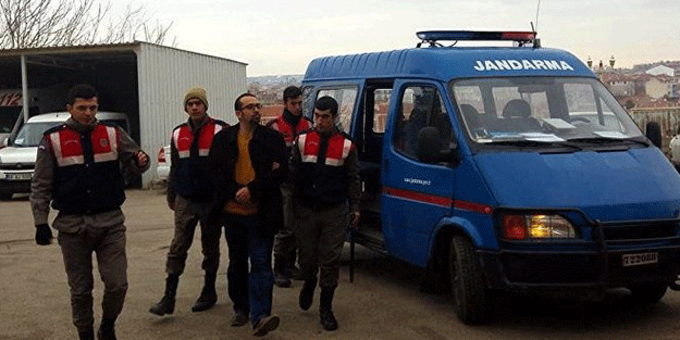 Başbakanlık röportörü Yunanistan’a kaçarken yakalandı