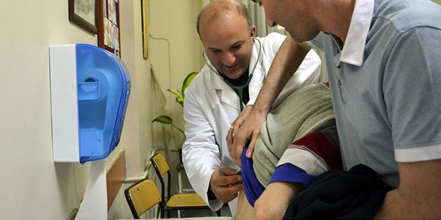 Başhekimden iftardan sonra gönüllü muayene hizmeti