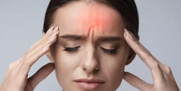 Başım ağrıyor diye hastaneye gitti: Kafasından 77 iğne çıktı!