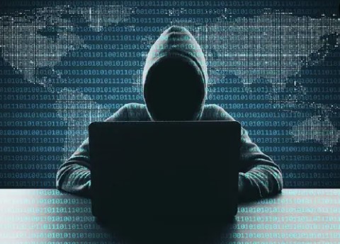 Başına neler geldi neler! Sosyal Medyada tıkladı hayatı karardı