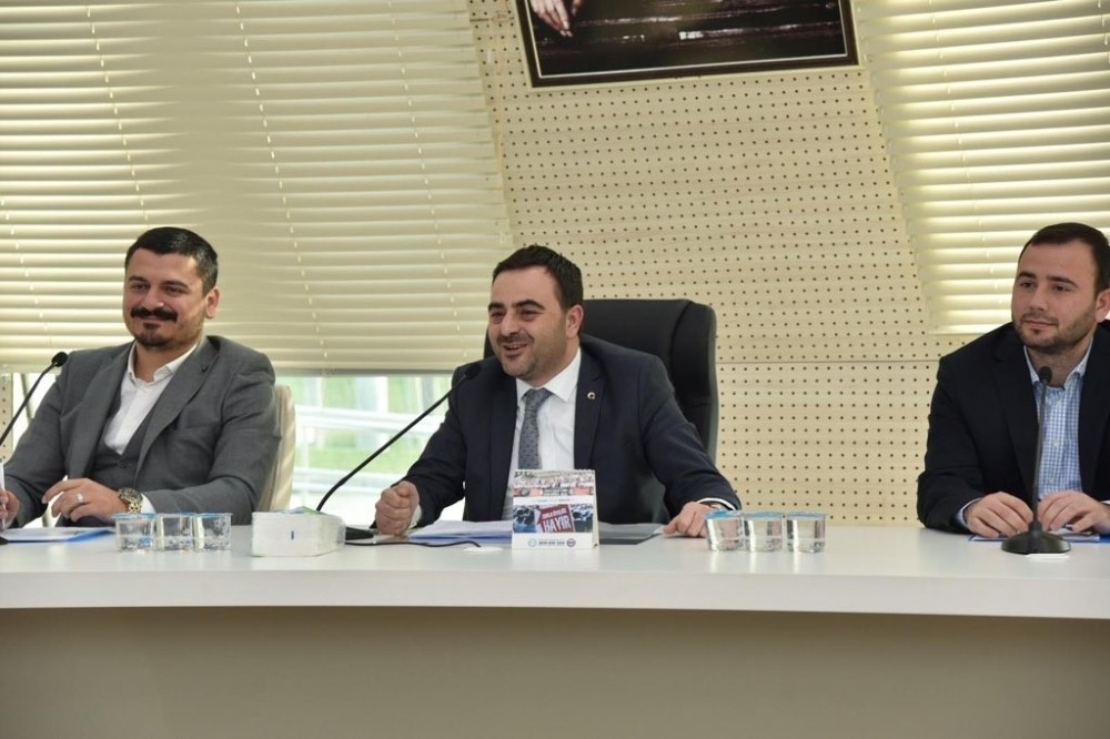 Başiskele meclisi huzur haklarını depremzedelere bağışladı 