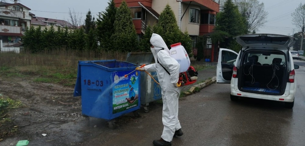 Başiskele’de 9 mahallede dezenfekte çalışması yapıldı 