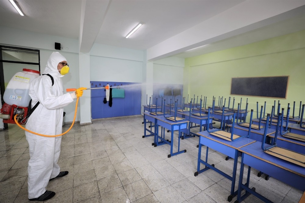 Başiskele’de korona virüs önlemleri devam ediyor 