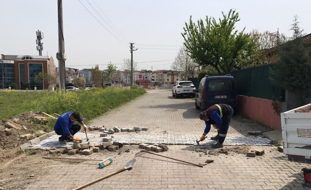 Başiskele’de üst yapı çalışmaları devam ediyor 