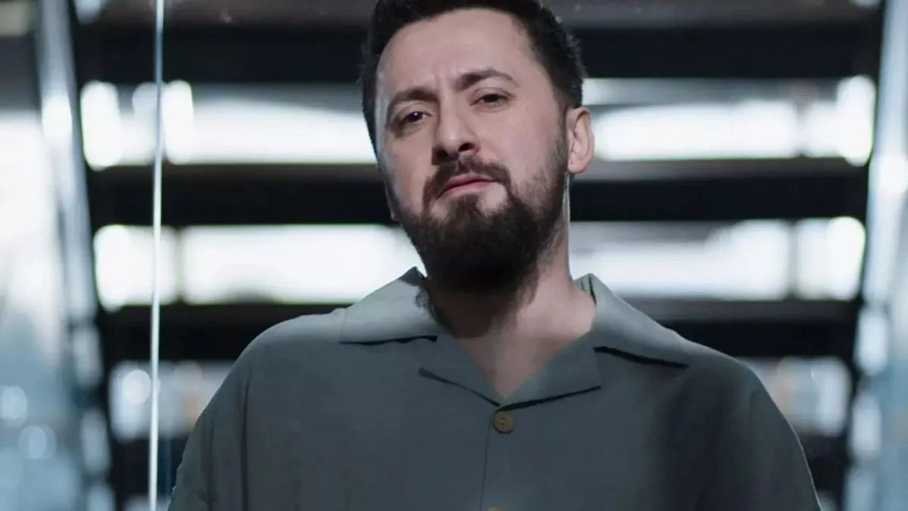 Basit cezayla yırttı: Kemalist farenin sahneleri iptal edildi