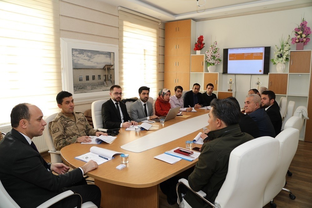 Başkale’de ‘uyuşturucu ve madde bağımlılığıyla mücadele’ toplantısı 