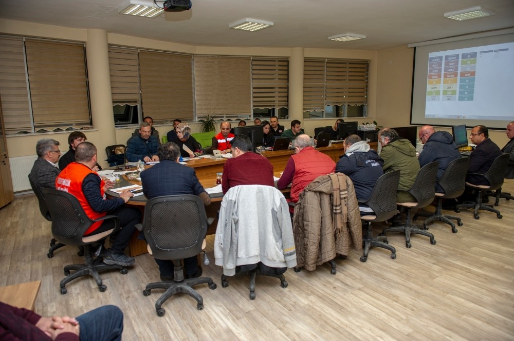 Başkale’deki mahallelerde devlet tüm imkanlarını seferber 