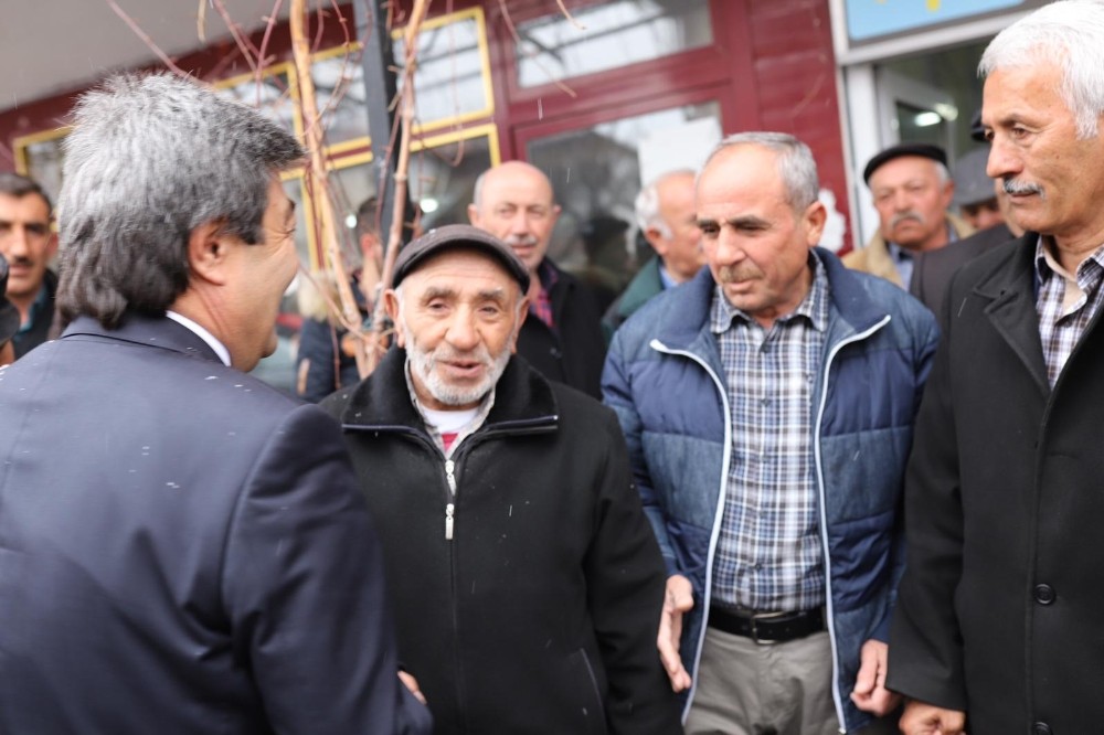 Başkan Adayı Ataş, Felahiye ve Özvatan’ı ziyaret etti 