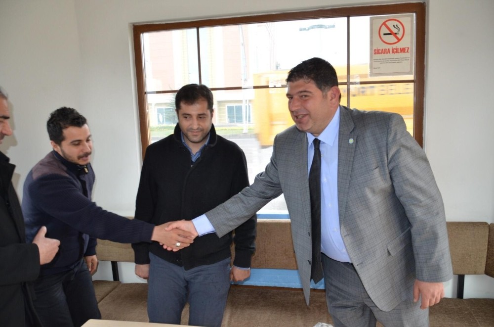 Başkan adayı Cem Parlak, taksici esnaflarıyla buluştu 