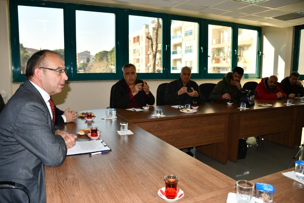 Başkan Akın gazetecilerle buluştu 