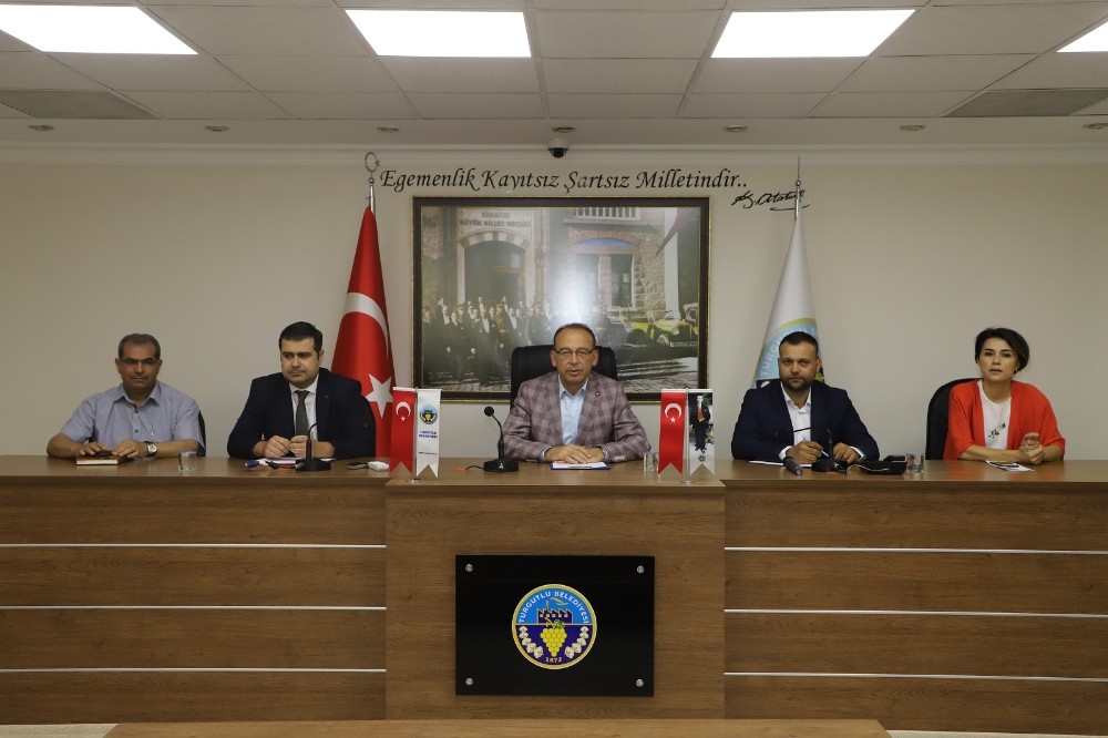 Başkan Akın, yeni kadrosunu tanıttı 