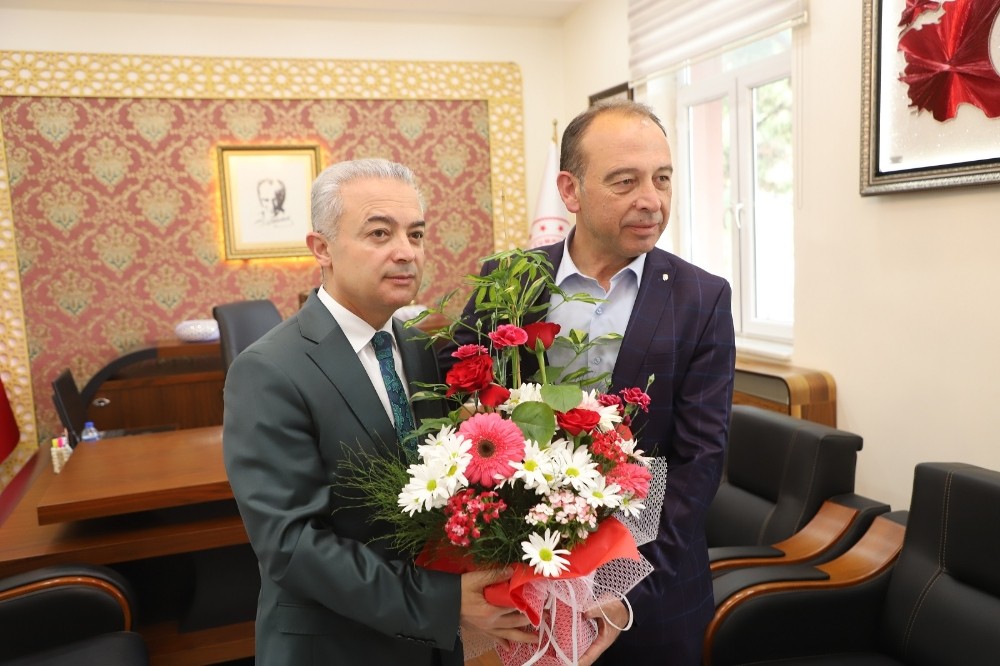 Başkan Akın’dan ilk ziyaret Kaymakam Turan’a 