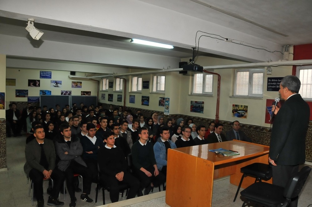 Başkan Akkaya öğrencilerle buluştu 