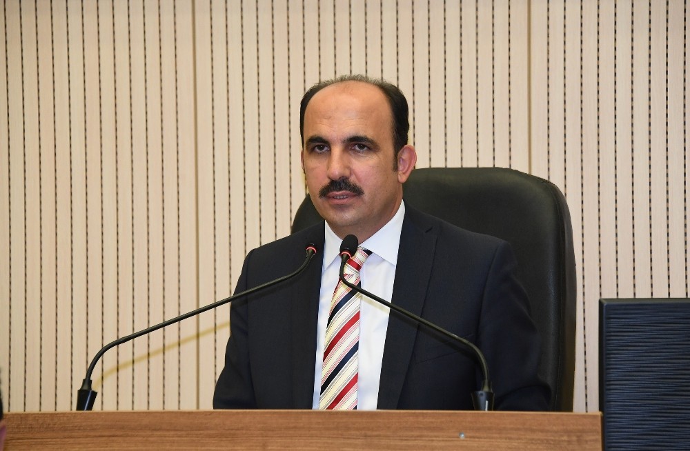 Başkan Altay: “Metro taşıt alımının bakanlığa devredilmesi Konya’ya 1 milyarlık katkı sağlayacak” 