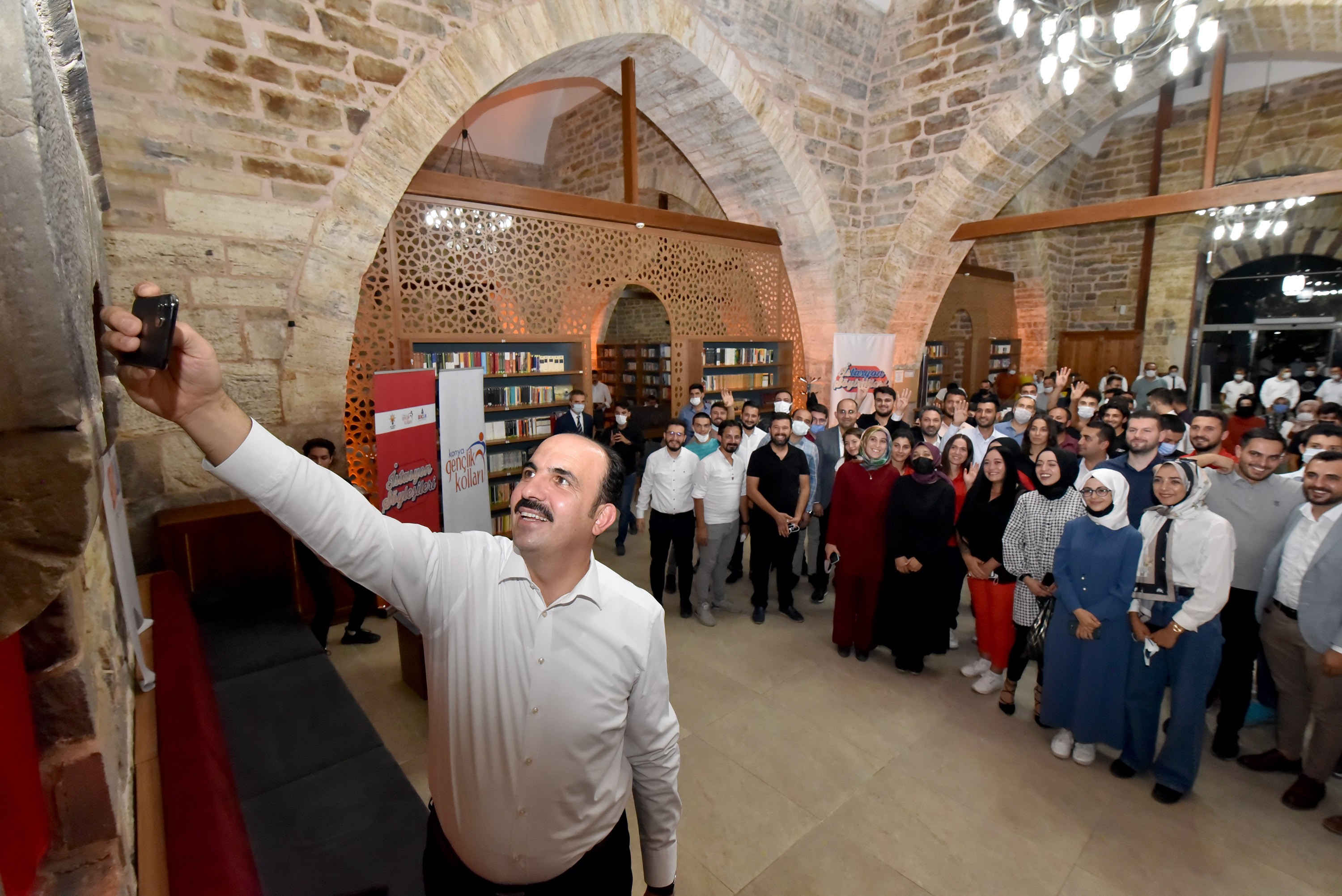 Başkan Altay'dan çocuklara ve gençlere Ramazan sürprizi