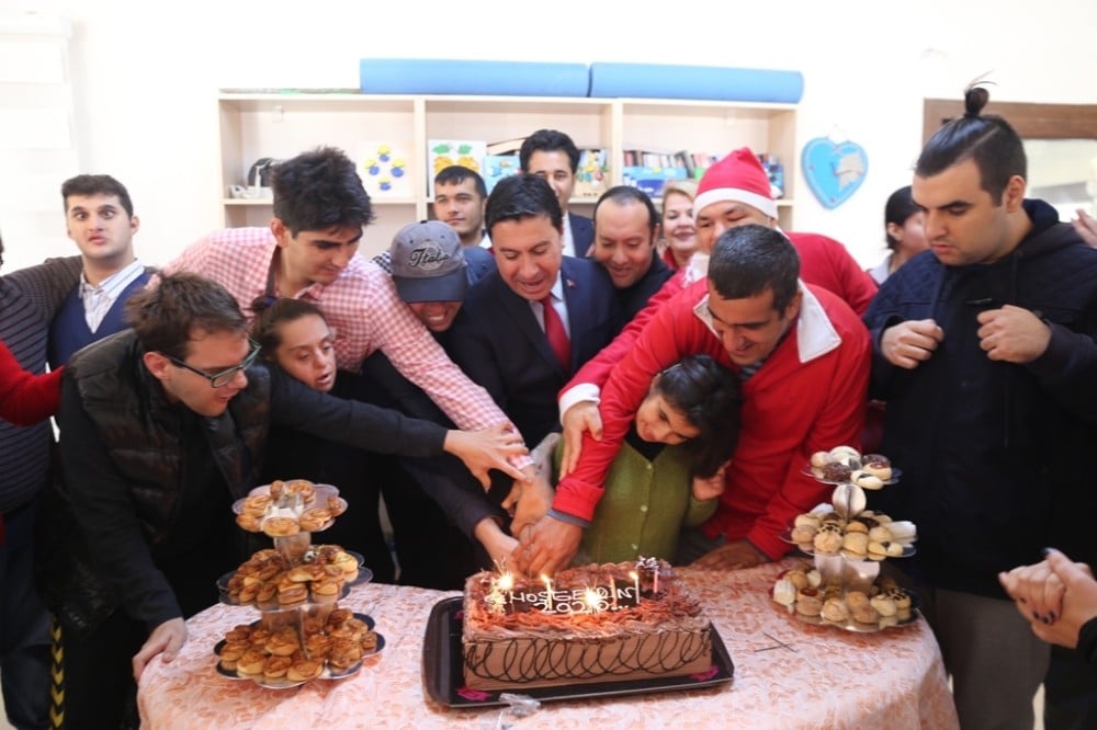 Başkan Aras 2019’un son gününde özel öğrencilerle bir araya geldi 