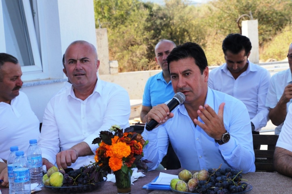 Başkan Aras, makamı halkın ayağına taşıdı 