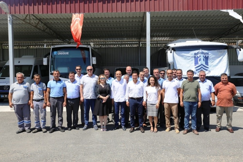 Başkan Aras personeli ile bayramlaştı 